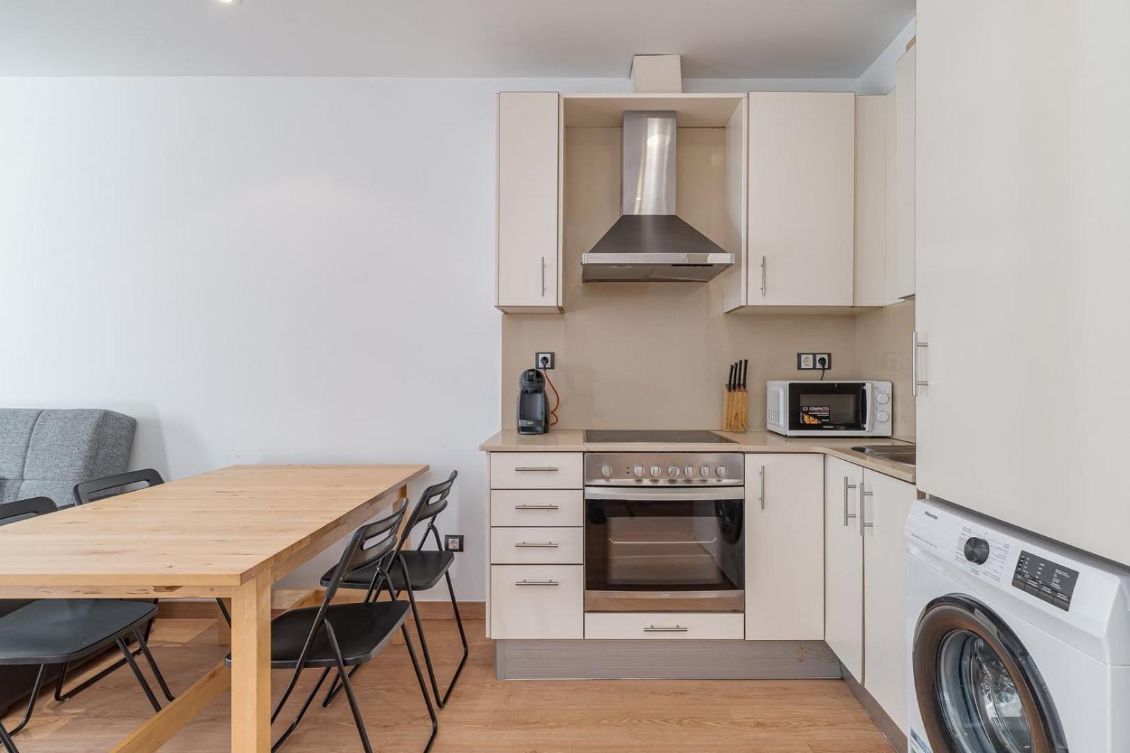 Guestready - Bright Home Near Montjuic Barcelona Bagian luar foto