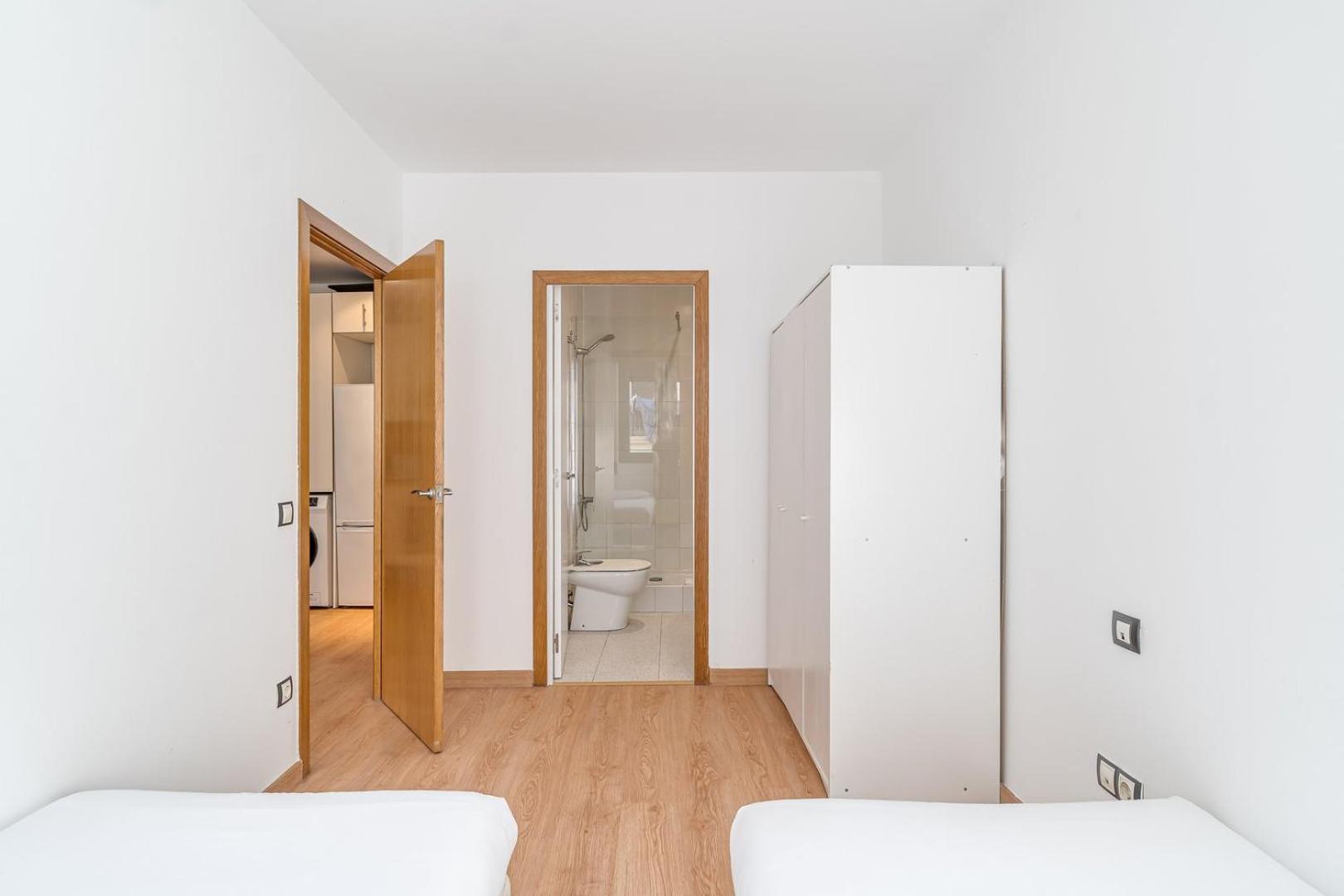 Guestready - Bright Home Near Montjuic Barcelona Bagian luar foto