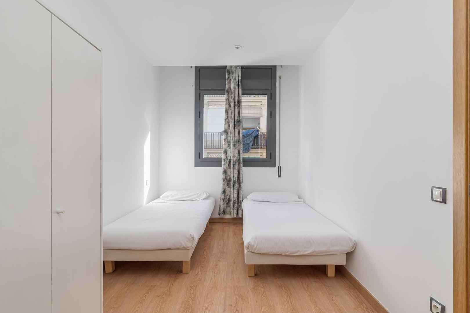 Guestready - Bright Home Near Montjuic Barcelona Bagian luar foto