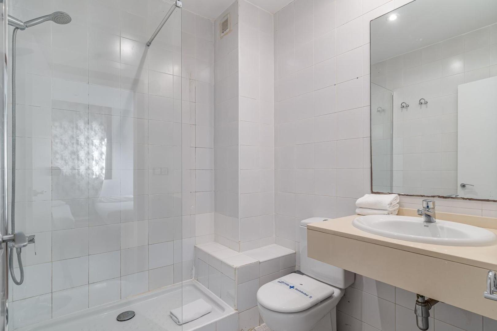 Guestready - Bright Home Near Montjuic Barcelona Bagian luar foto