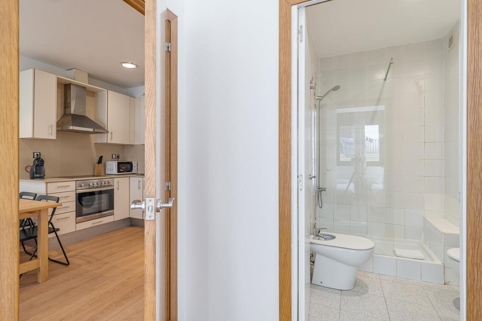 Guestready - Bright Home Near Montjuic Barcelona Bagian luar foto