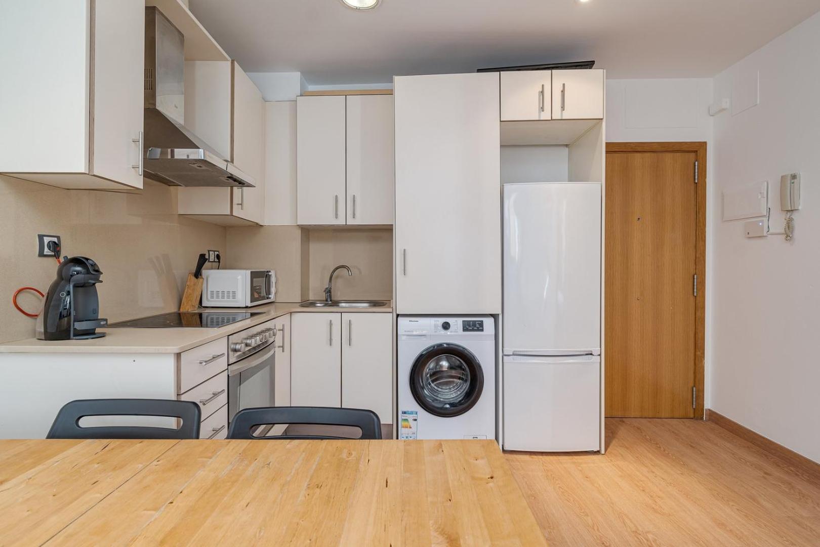 Guestready - Bright Home Near Montjuic Barcelona Bagian luar foto
